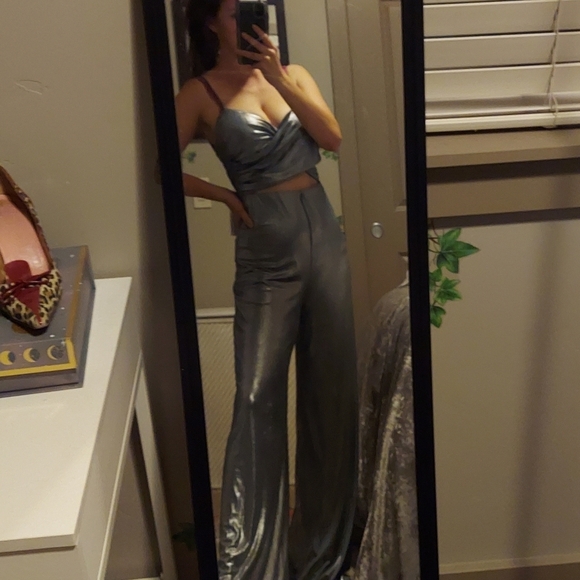 Lovers + Friends Shimmer Jumpsuit Sage Green Small NEW - Picture 9 of 16